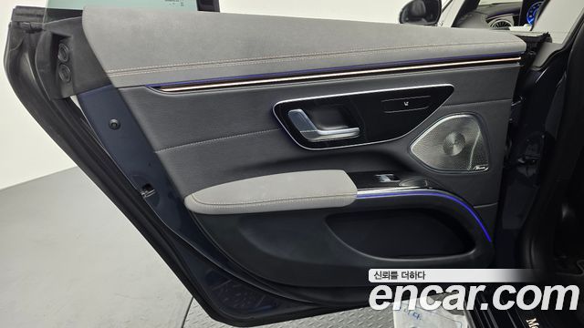 Mercedes-Benz EQS 2022 — photo 15