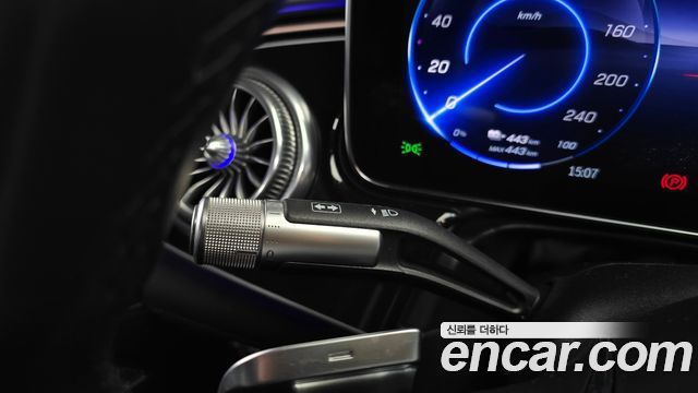 Mercedes-Benz EQS 2022 — photo 30