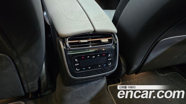 Mercedes-Benz EQS 2022 — photo 36