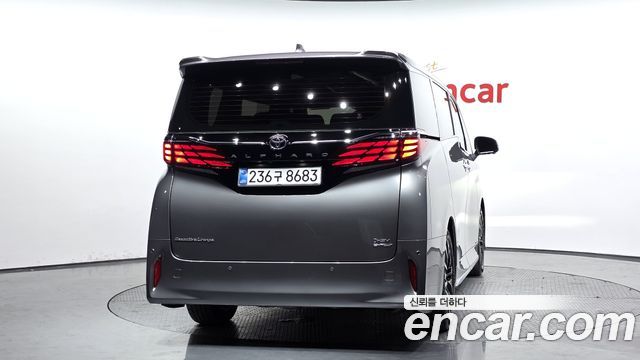 Toyota Alphard 2025 — photo 4