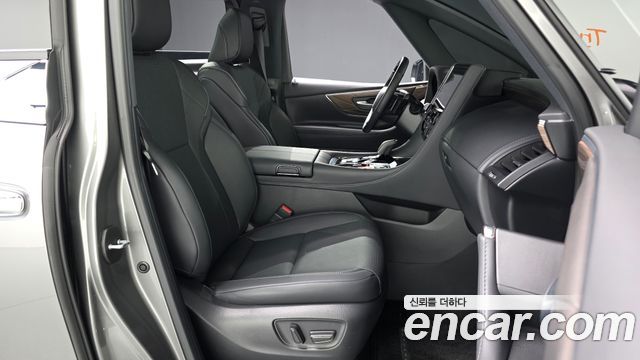 Toyota Alphard 2025 — photo 16