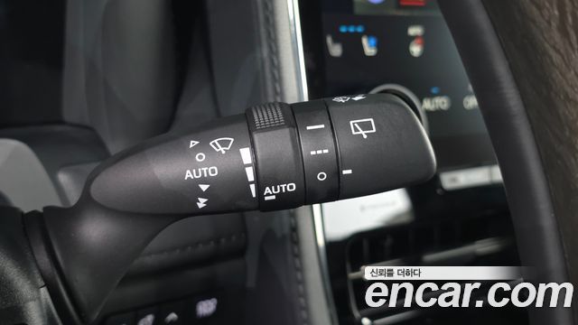 Toyota Alphard 2025 — photo 28