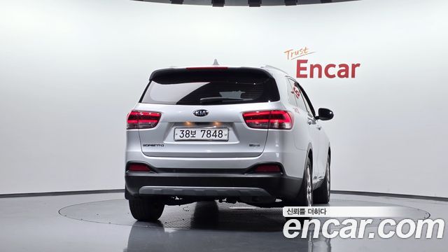 Kia Sorento 2015 — photo 4