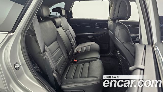 Kia Sorento 2015 — photo 17