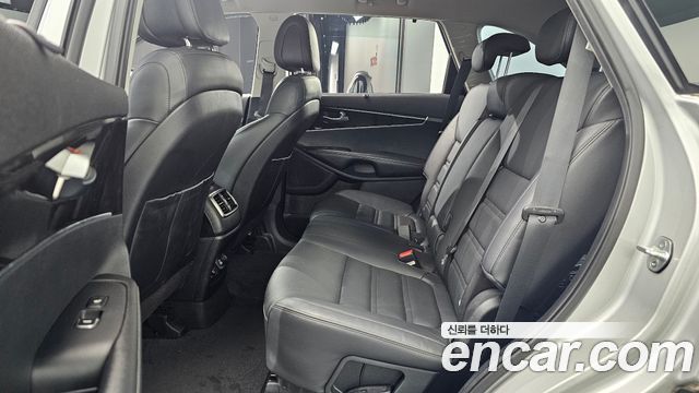 Kia Sorento 2015 — photo 18