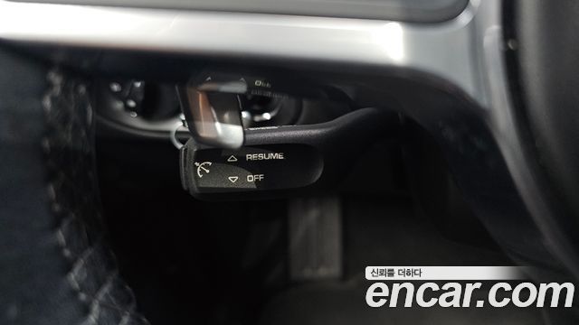 Porsche Macan 2017 — photo 27