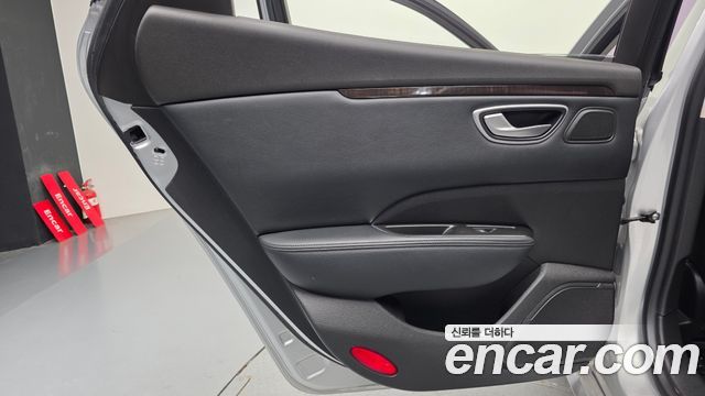 Renault Korea SM6 2016 — photo 15