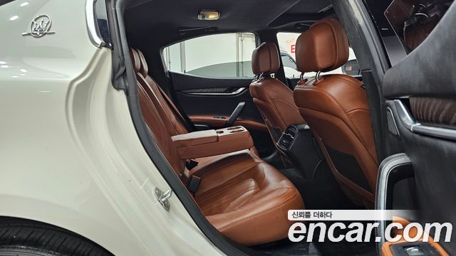Maserati Ghibli 2018 — photo 17