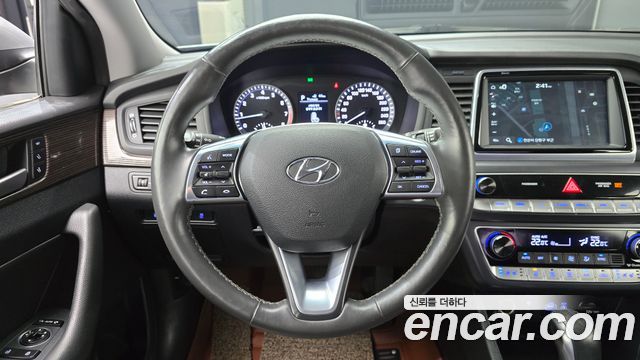 Hyundai Sonata 2018 — photo 18