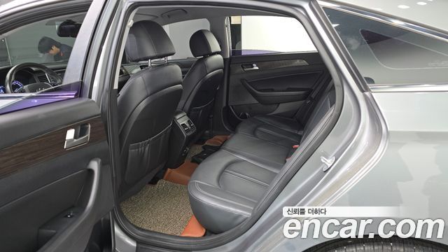 Hyundai Sonata 2018 — photo 16