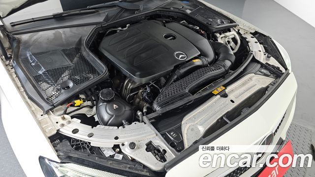 Mercedes-Benz C-Class 2023 — photo 6