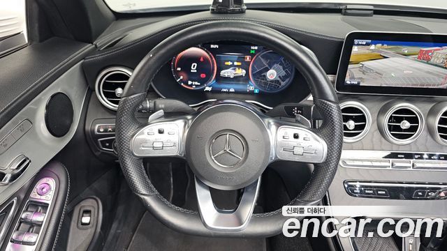Mercedes-Benz C-Class 2023 — photo 19