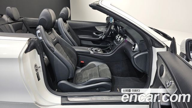 Mercedes-Benz C-Class 2023 — photo 16