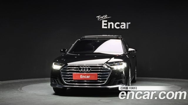 Audi A8 2020 — photo 3