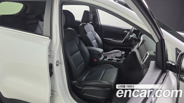 Kia Sportage 2021 — photo 18