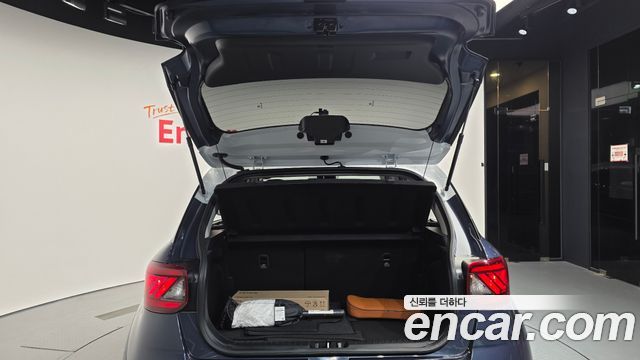 Hyundai Venue 2023 — photo 20