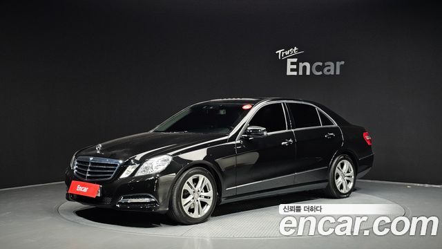 Mercedes-Benz E-Class 2013 — photo 1