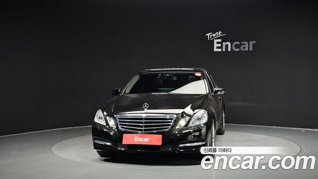 Mercedes-Benz E-Class 2013 — photo 3