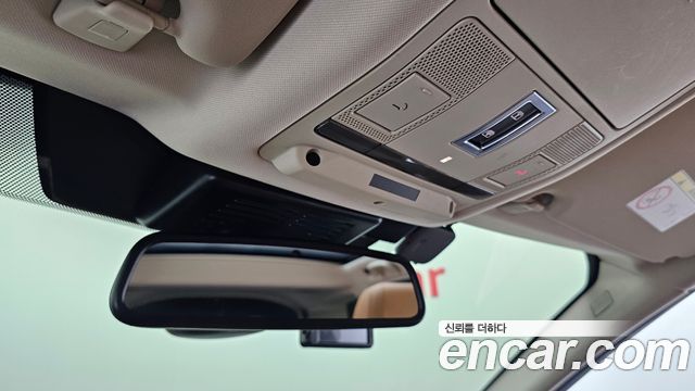 Land Rover Discovery Sport 2018 — photo 25