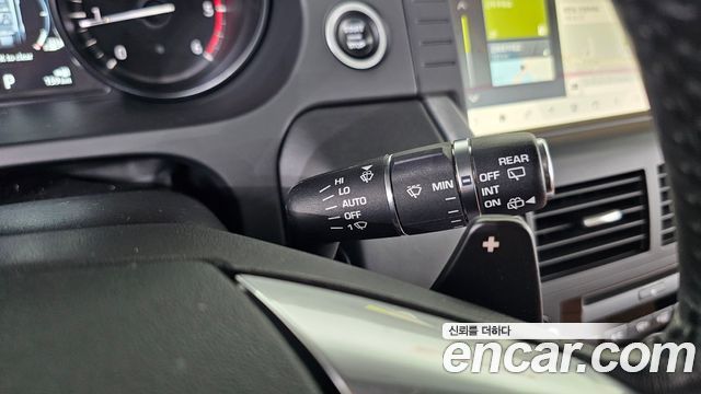 Land Rover Discovery Sport 2018 — photo 26