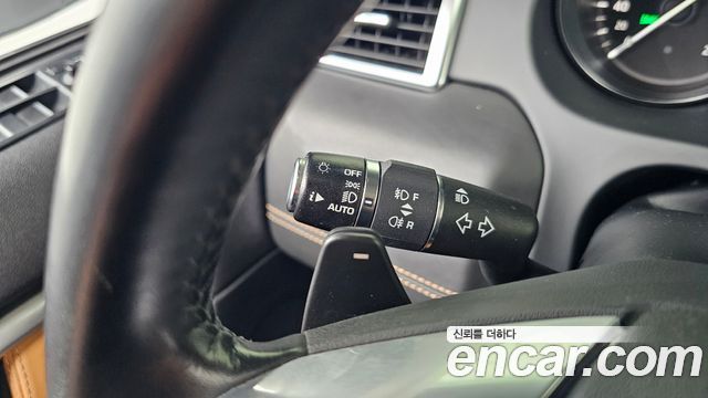 Land Rover Discovery Sport 2018 — photo 28