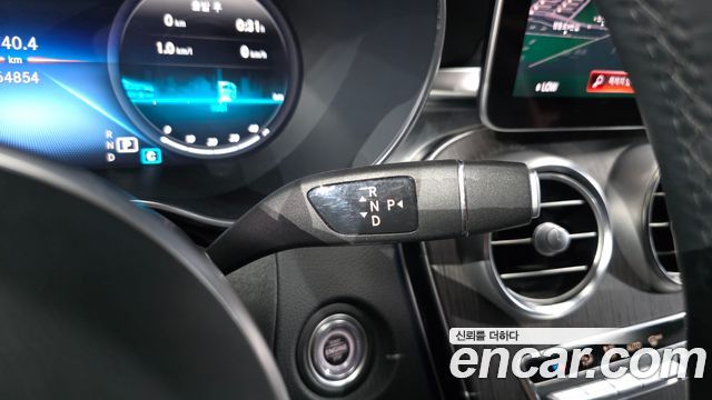Mercedes-Benz GLC-Class 2020 — photo 9