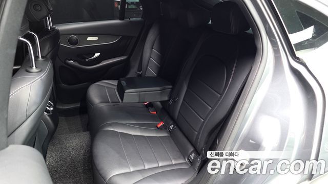 Mercedes-Benz GLC-Class 2020 — photo 12