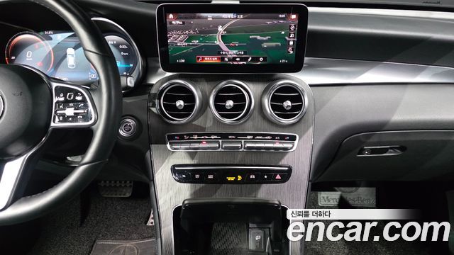 Mercedes-Benz GLC-Class 2020 — photo 13