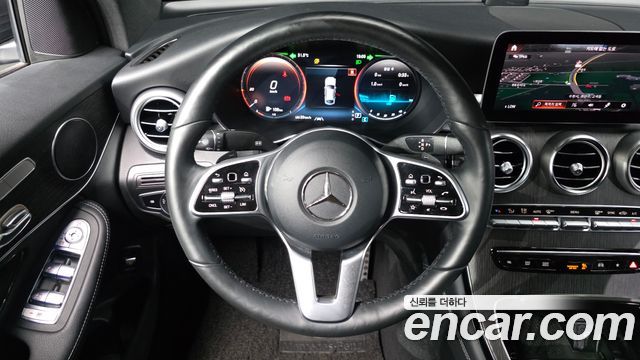 Mercedes-Benz GLC-Class 2020 — photo 14