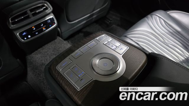 Genesis G80 2021 — photo 31
