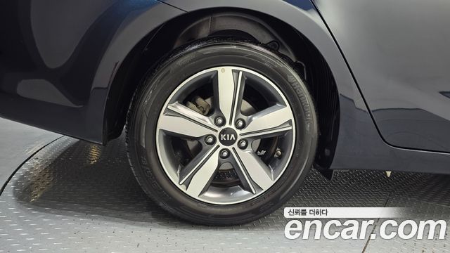 Kia K3 2018 — photo 5