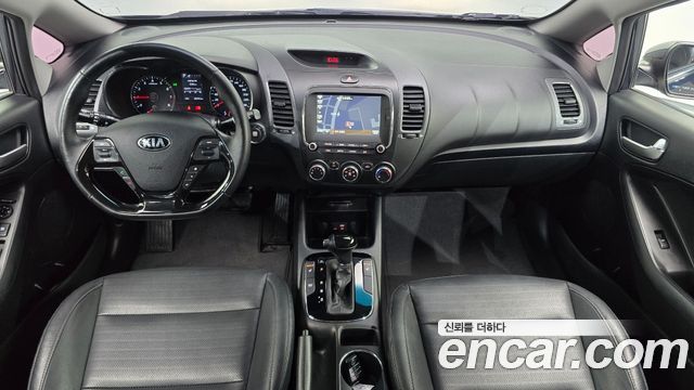 Kia K3 2018 — photo 10