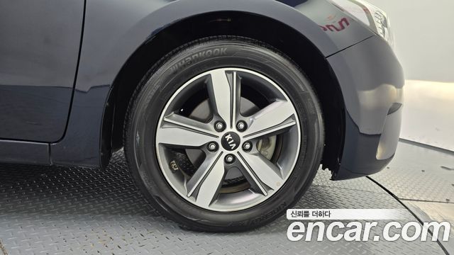Kia K3 2018 — photo 7