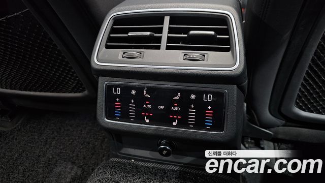 Audi A6 2021 — photo 25