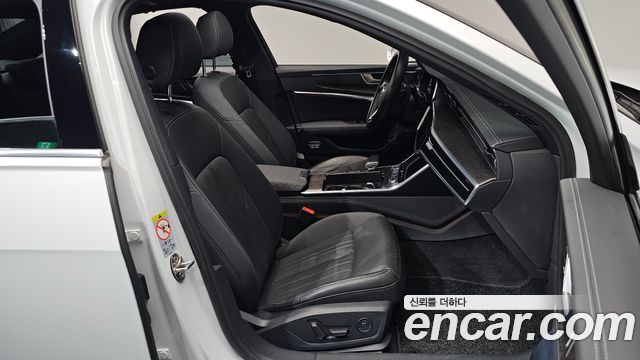 Audi A6 2021 — photo 16