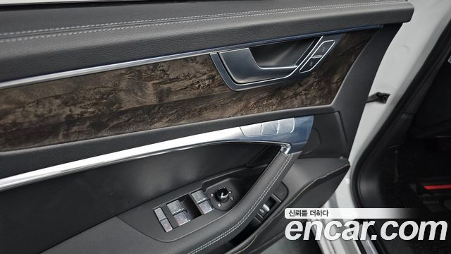 Audi A6 2021 — photo 31