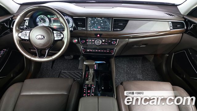 Kia K7 2019 — photo 10