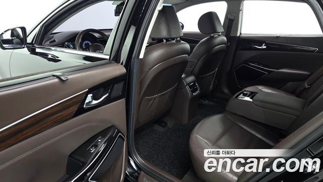 Kia K7 2019 — photo 18