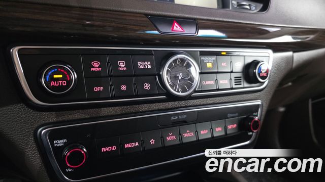 Kia K7 2019 — photo 22
