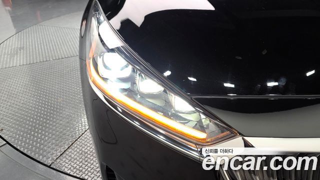 Kia K7 2019 — photo 8