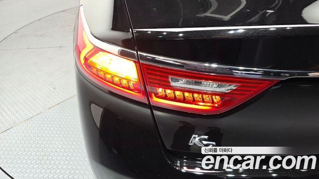 Kia K7 2019 — photo 9