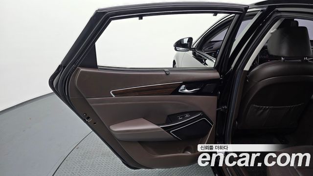 Kia K7 2019 — photo 15