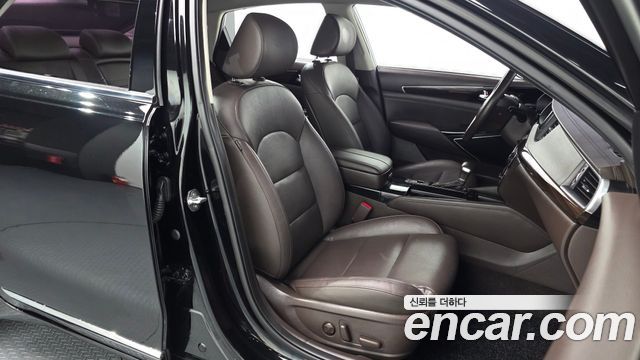Kia K7 2019 — photo 16