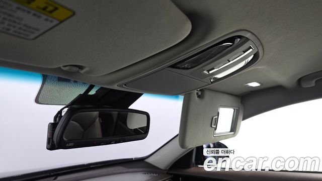 Kia K7 2019 — photo 34