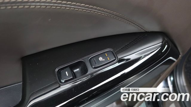 Kia K7 2019 — photo 36