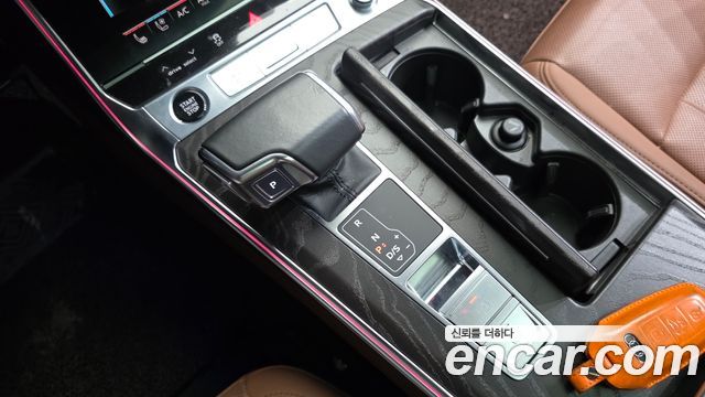 Audi A6 2022 — photo 12