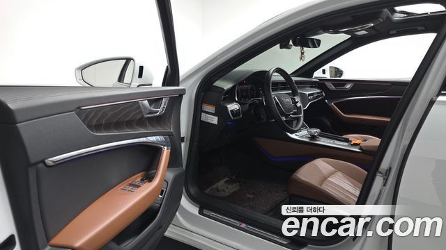Audi A6 2022 — photo 13