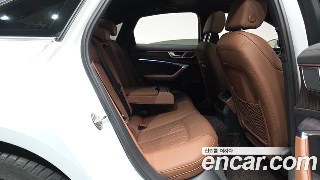 Audi A6 2022 — photo 17