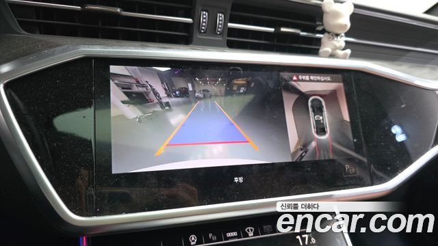 Audi A6 2022 — photo 20