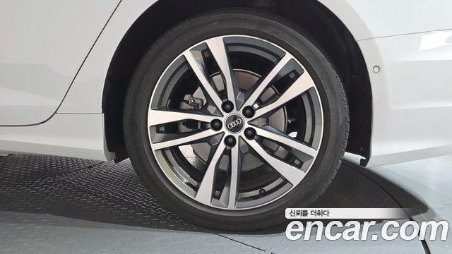 Audi A6 2022 — photo 7